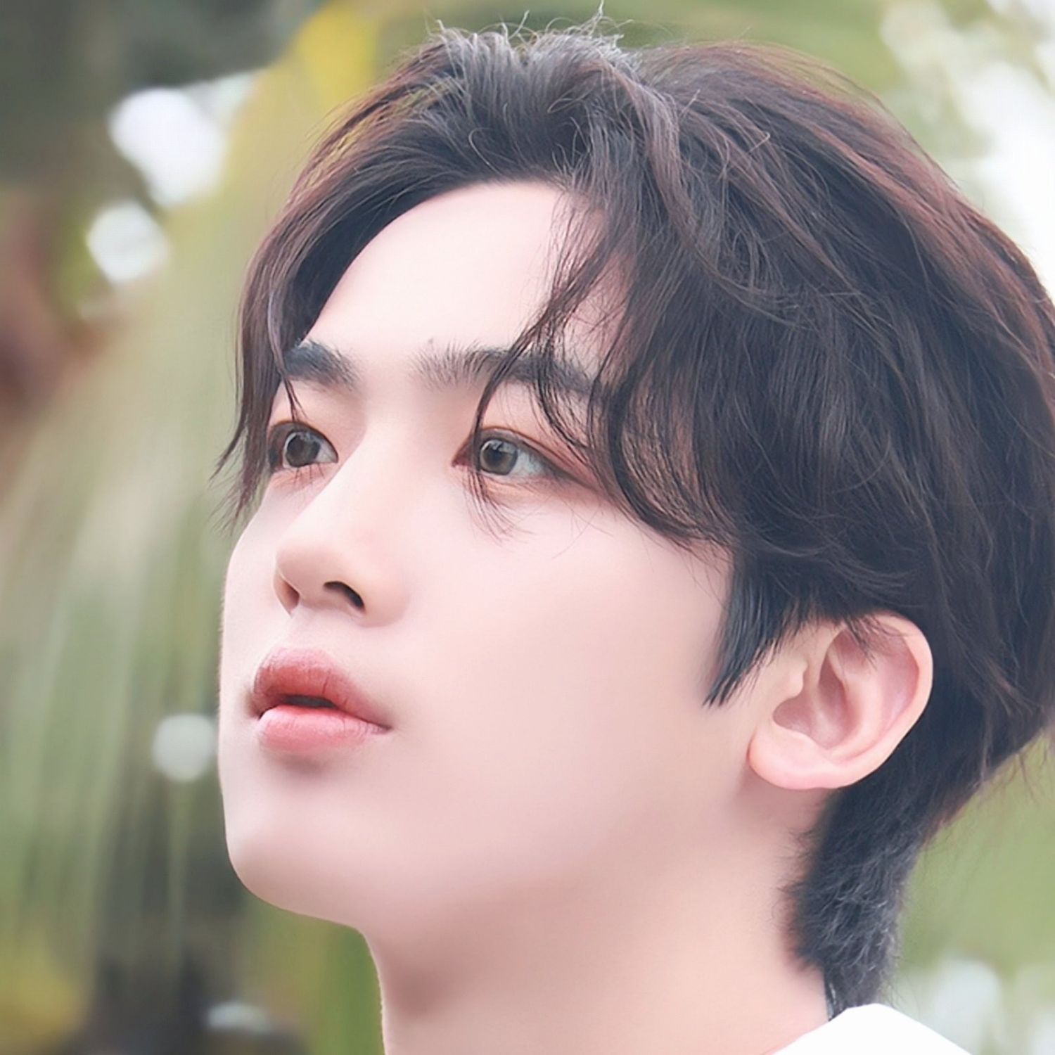 Recent activity shot of Kim Yohan (WEi)