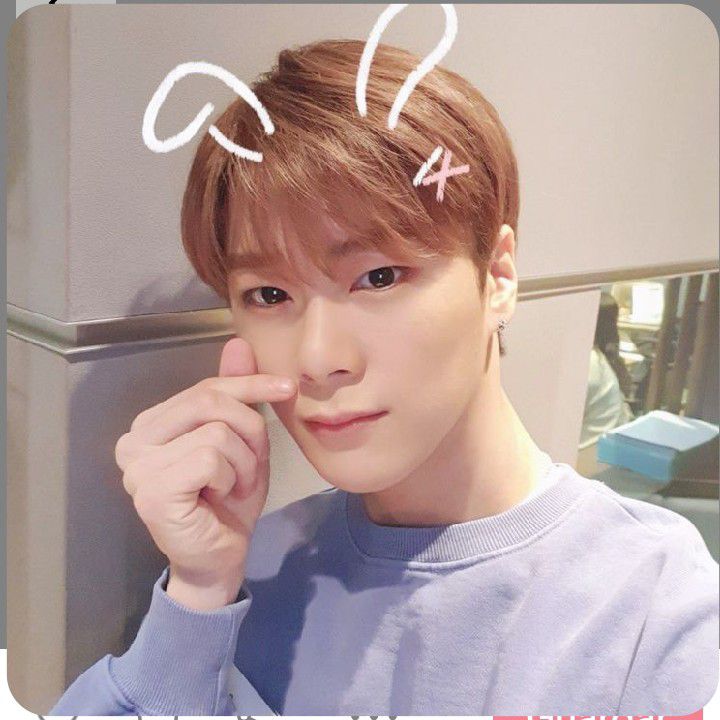 A moment captured by Moonbin (ASTRO)'s fan