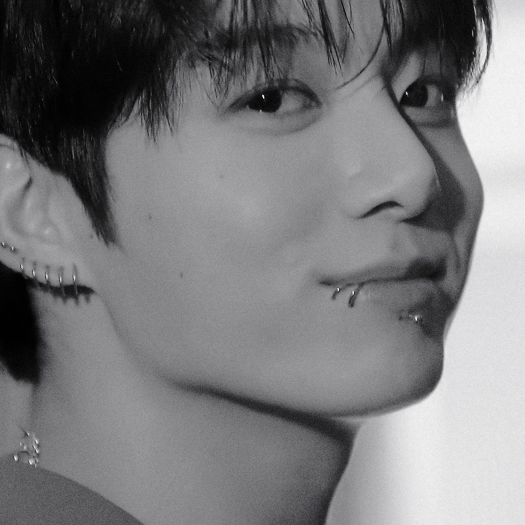 Latest photo of Jungkook (BTS)