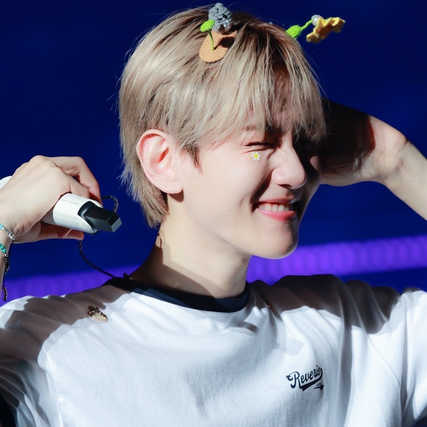 Recent activity shot of Baekhyun (EXO)