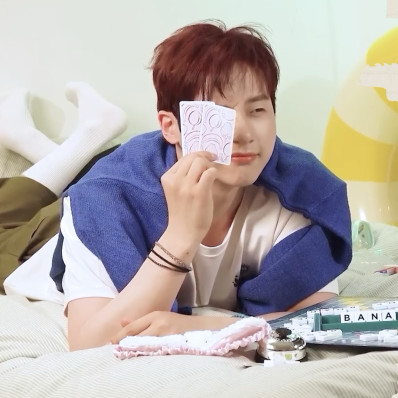 Potret di balik layar CNU (B1A4)