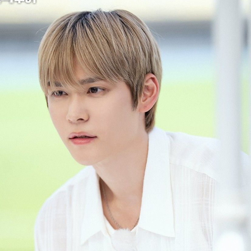 Recent activity shot of Eunseok (RIIZE)