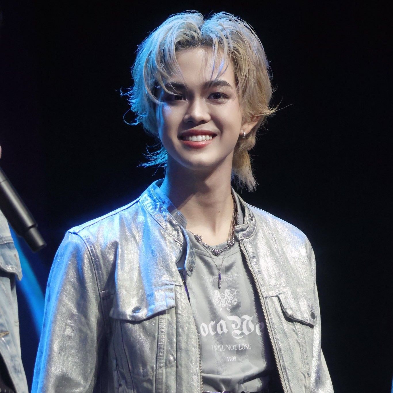 A moment captured by THI-O (NexT1DE)'s fan