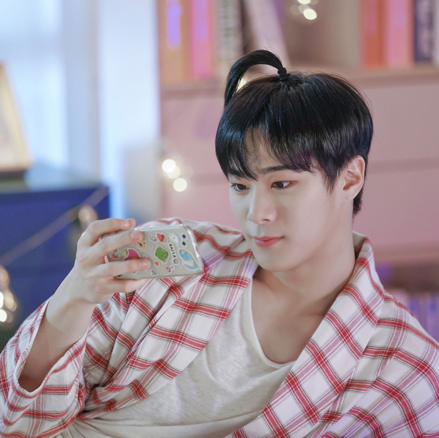 A moment captured by Moonbin (ASTRO)'s fan