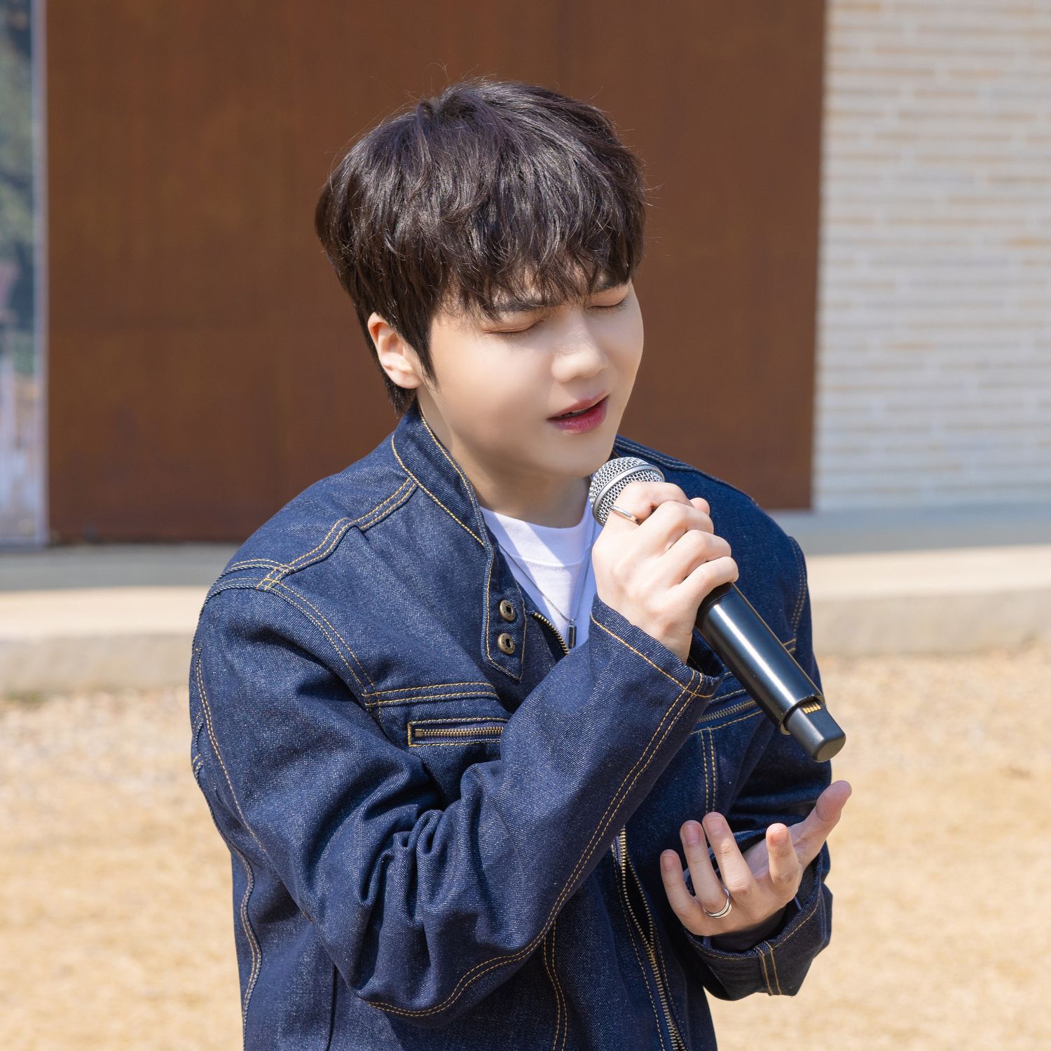 Latest photo of Jinho (PENTAGON)