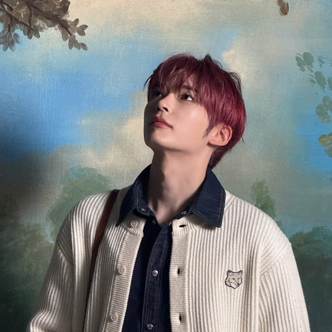 Recent activity shot of Sung Hanbin (ZEROBASEONE)