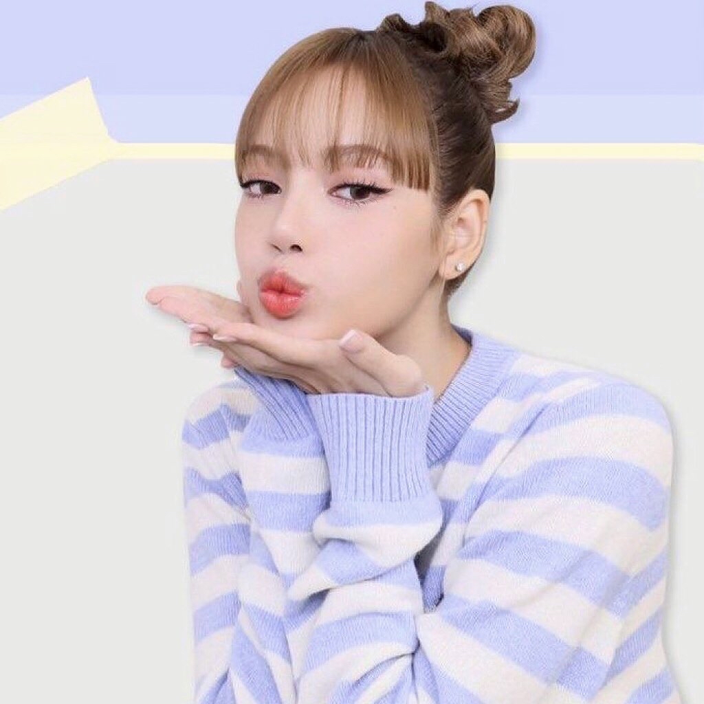 Latest photo of Lisa (BLACKPINK)