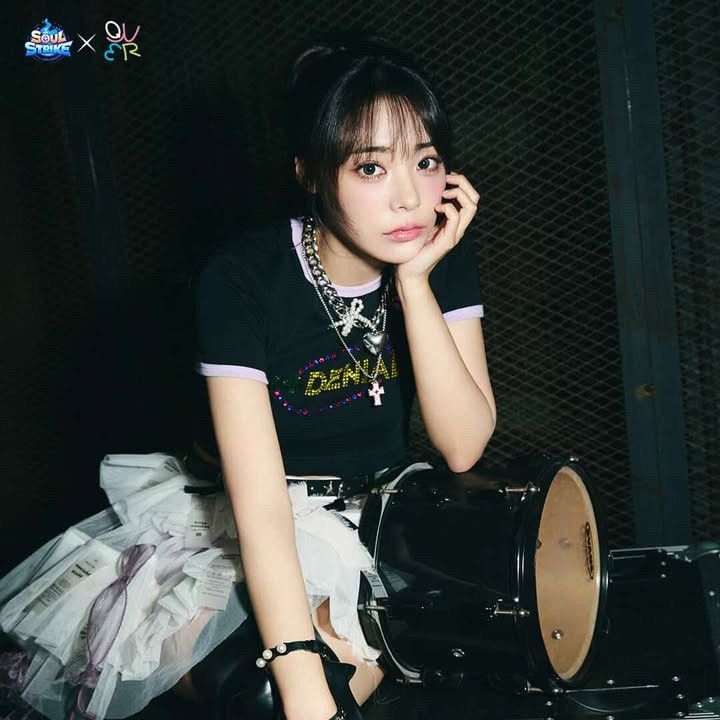 始燕 (QWER)的最新照片