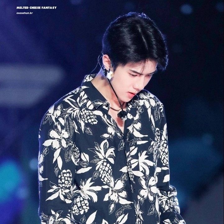 세훈 (EXO)의 비하인드 컷