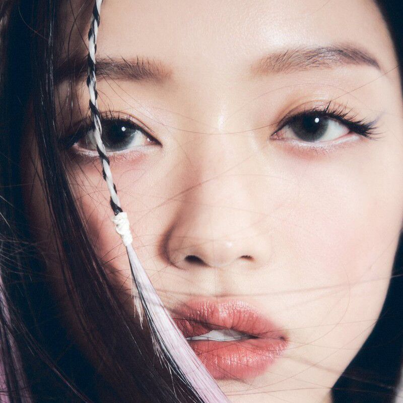 Yooa (OH MY GIRL)的幕后花絮