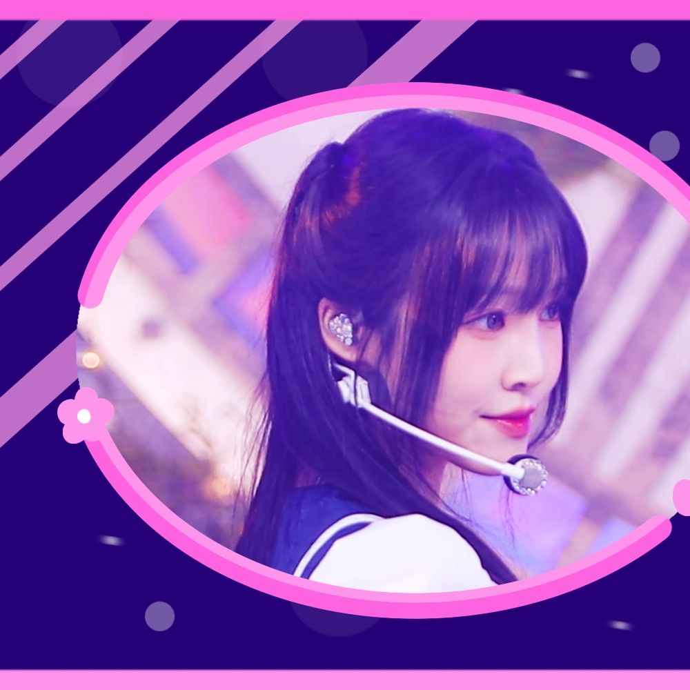 A moment captured by Yuju (GFRIEND)'s fan