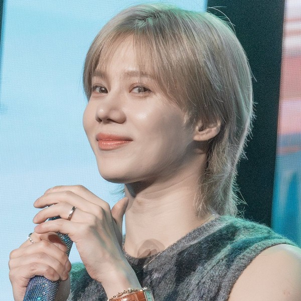 Foto perwakilan Taemin (SHINee) yang penuh pesona