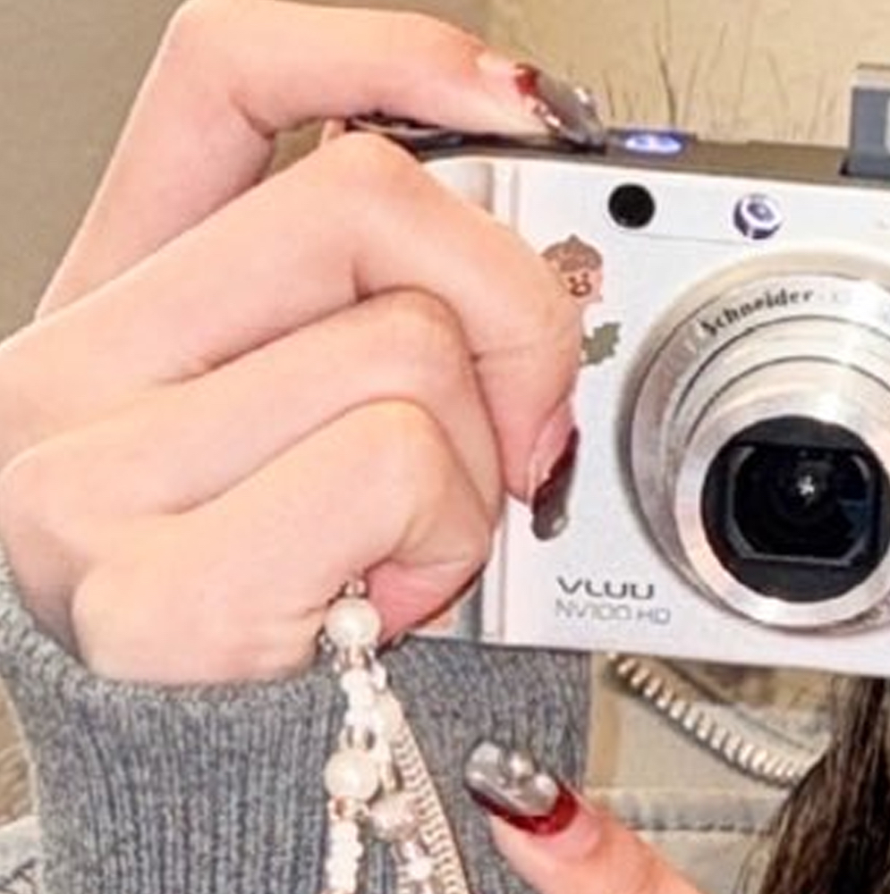 Behind-the-scenes cut of Choerry (ARTMS)