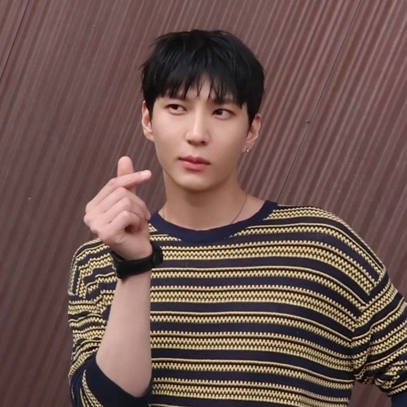 Behind-the-scenes cut of LEO (VIXX)