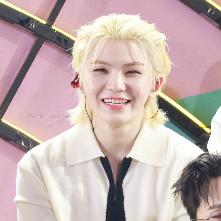 A moment captured by SEVENTEEN's fan