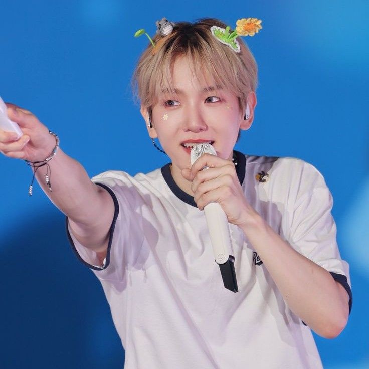 Foto aktivitas terbaru Baekhyun (EXO)