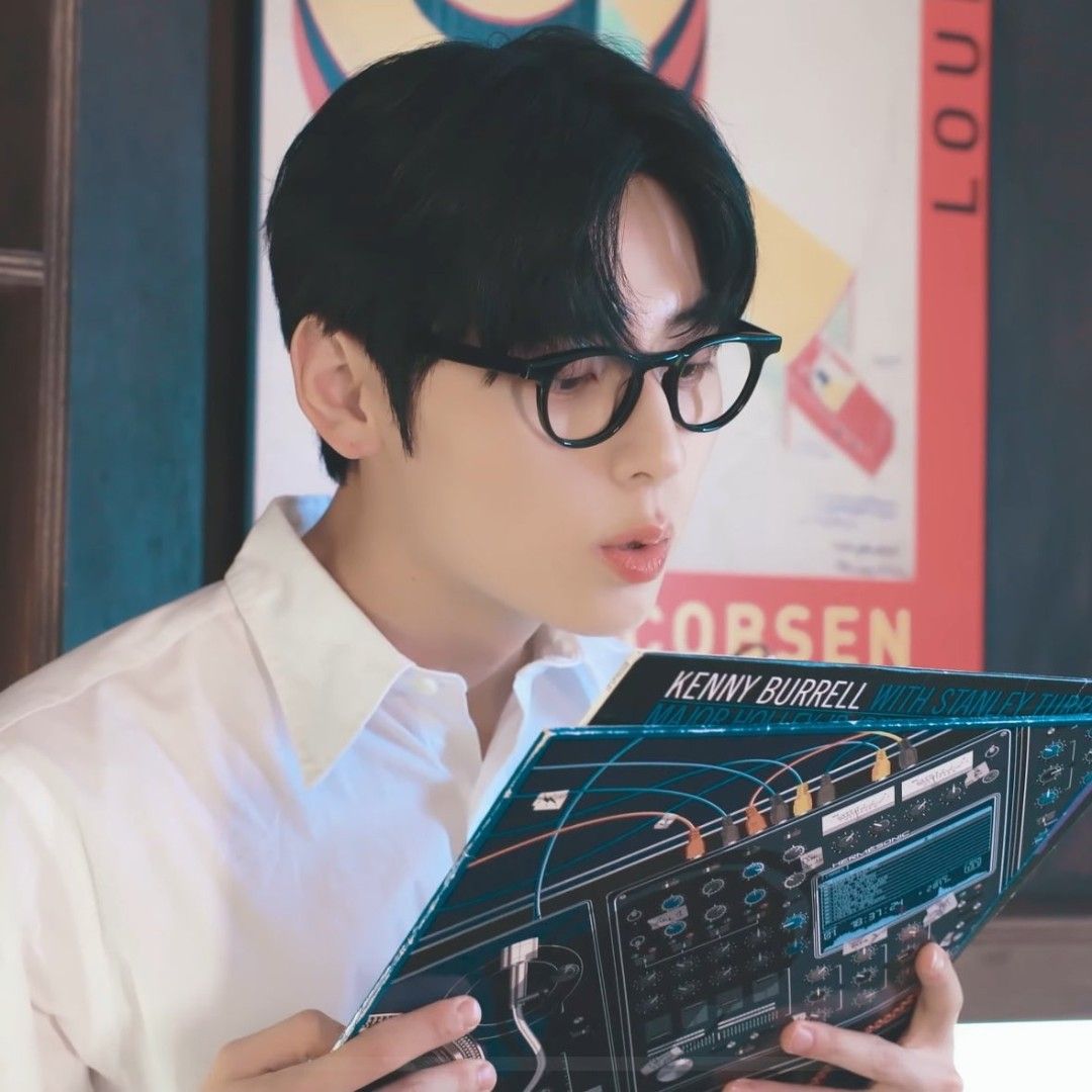 Latest photo of Hwang Minhyun