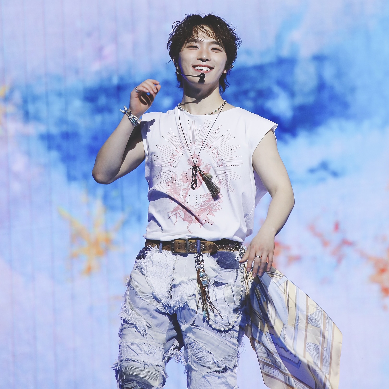 A moment captured by Dino (SEVENTEEN)'s fan