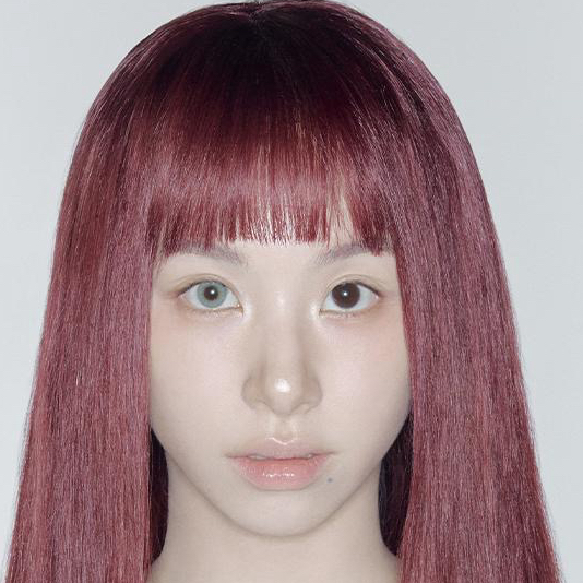 Recent activity shot of Chaeyoung (TWICE)