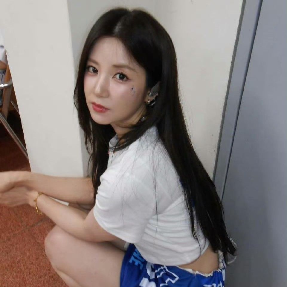 朴初珑 (Apink)粉丝拍下的瞬间