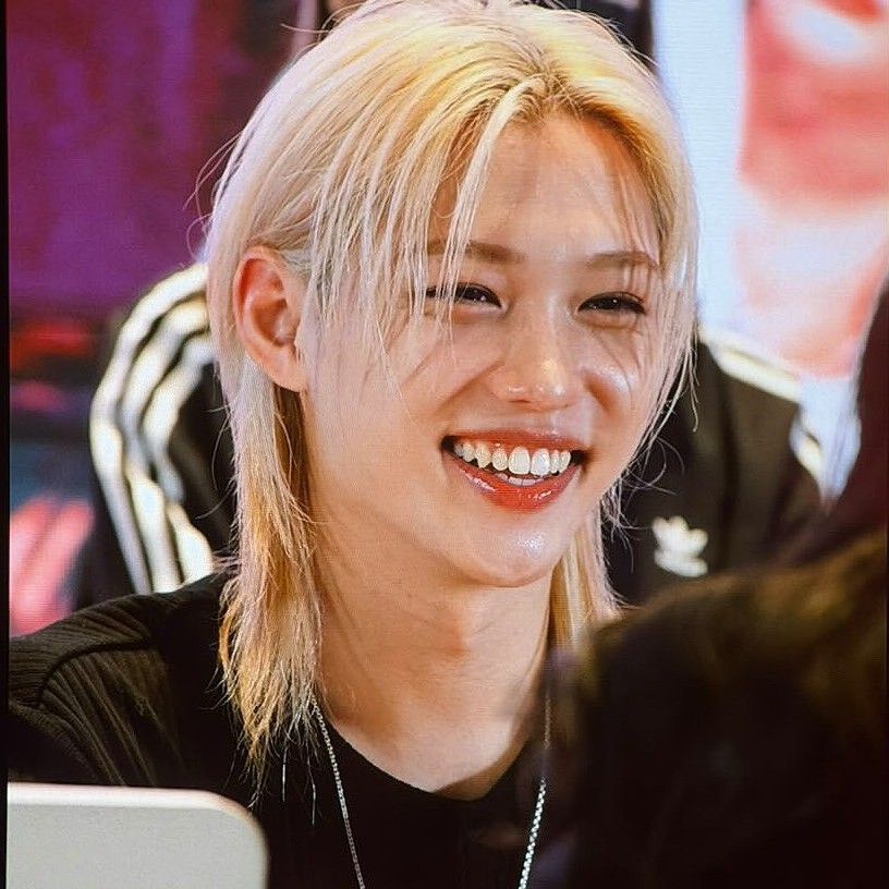 Behind-the-scenes cut of Felix (Stray Kids)