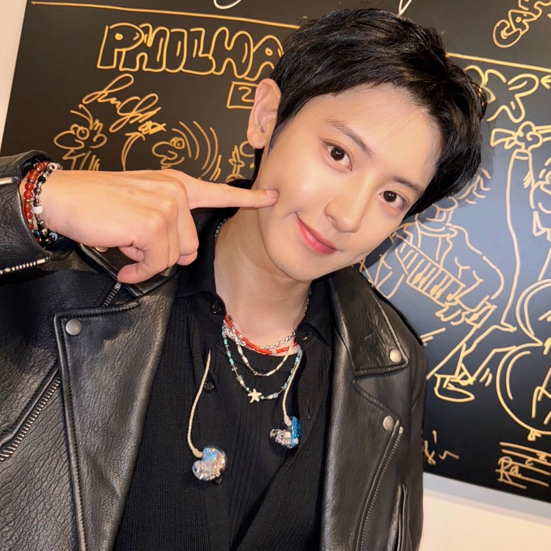 Behind-the-scenes cut of Chanyeol (EXO)
