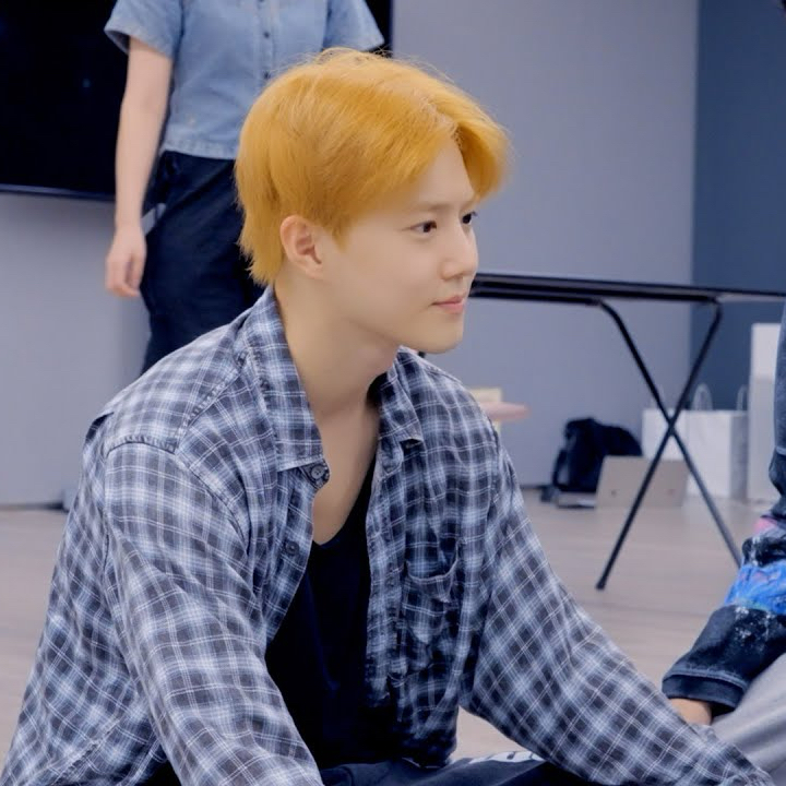 A moment captured by Suho (EXO)'s fan