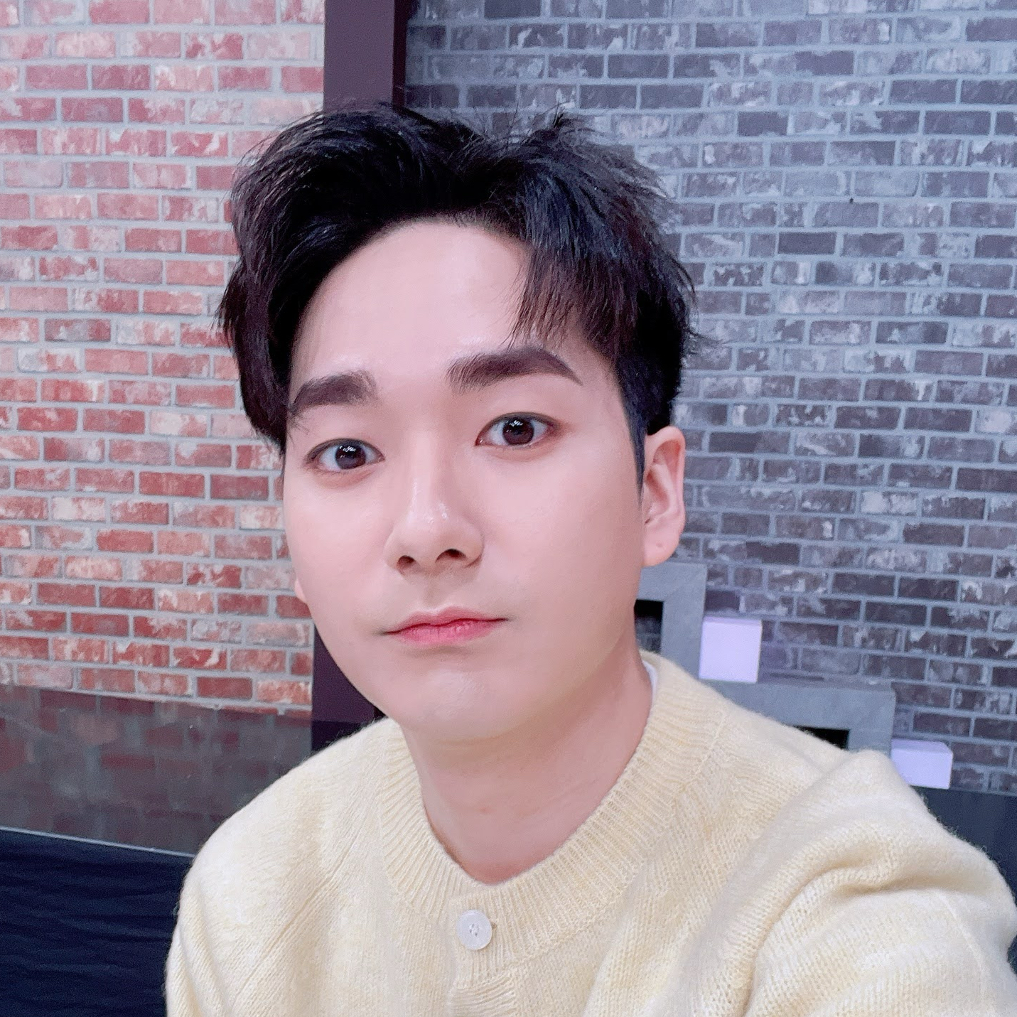 Recent activity shot of Aron