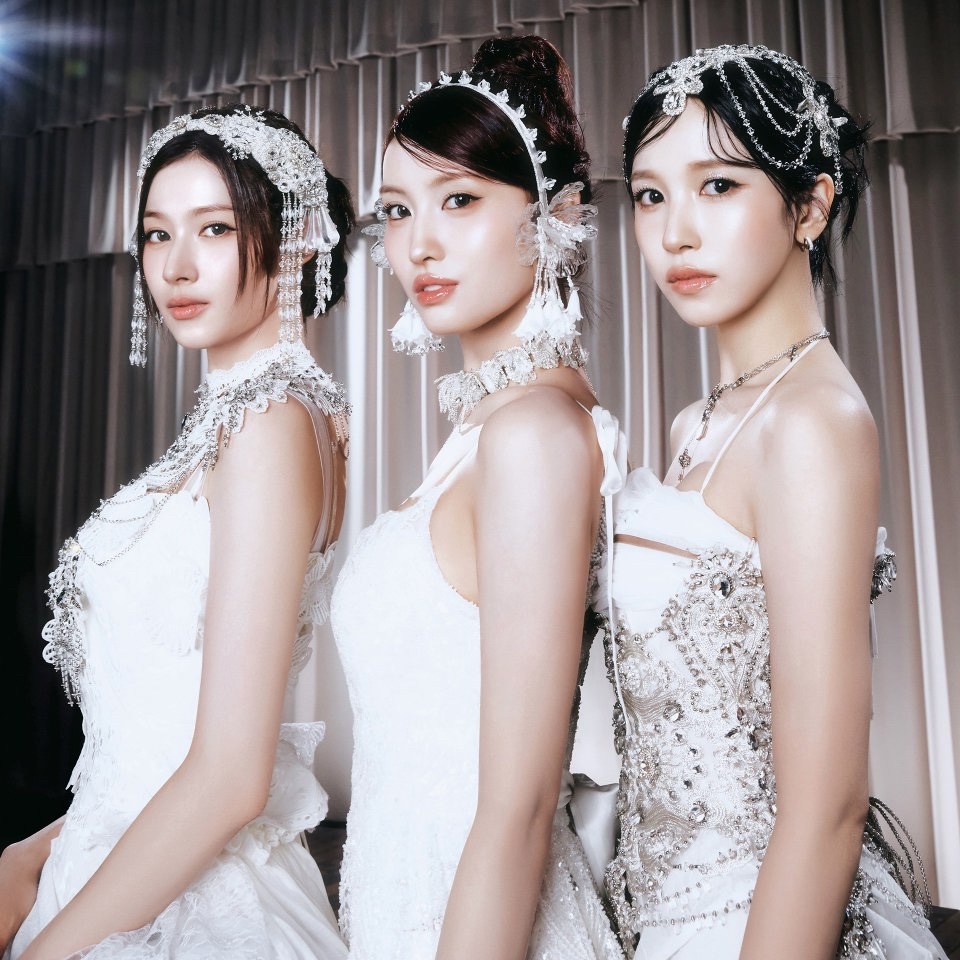 Foto terbaru Momo (TWICE)