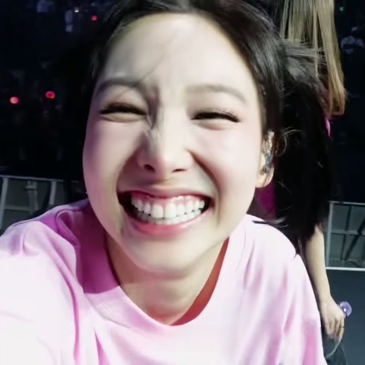 Behind-the-scenes cut of Nayeon (TWICE)