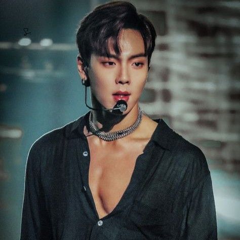 Latest photo of Shownu (MONSTA X)