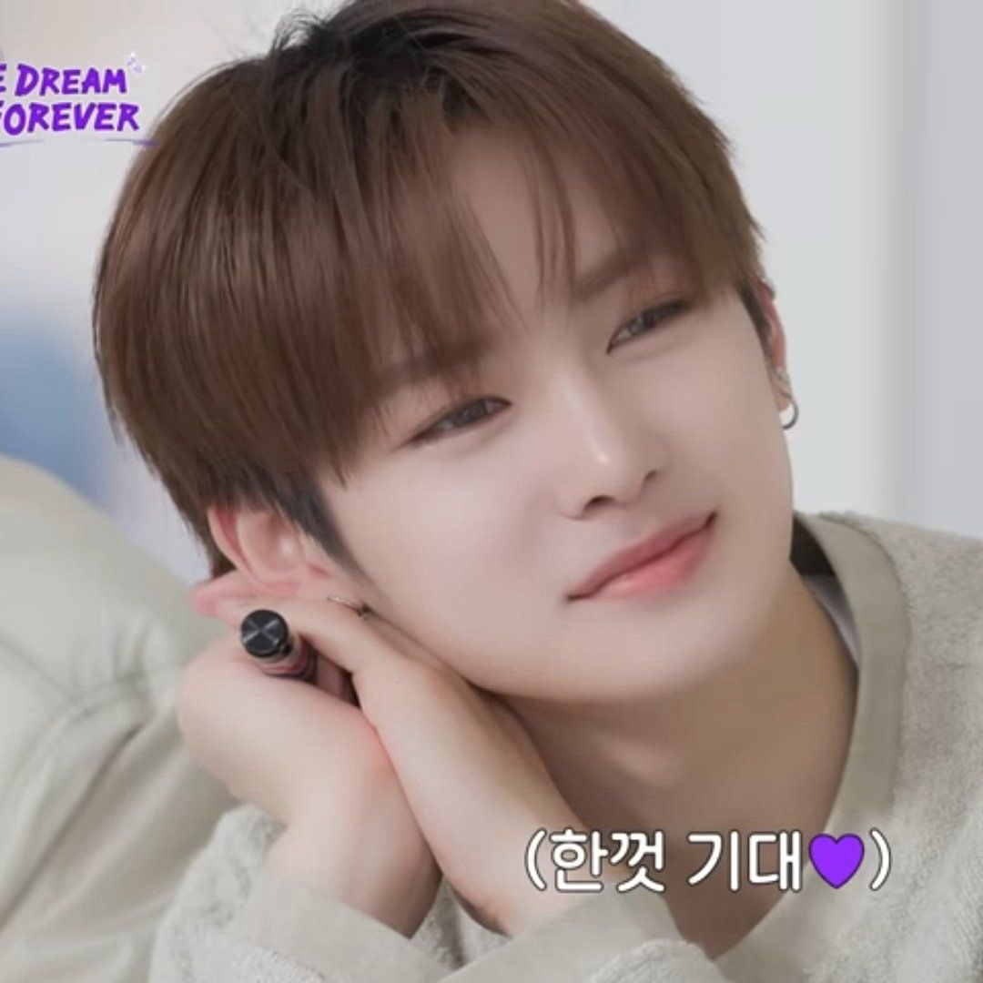 Recent activity shot of Zhou Anxin (ALPHA DRIVE ONE)