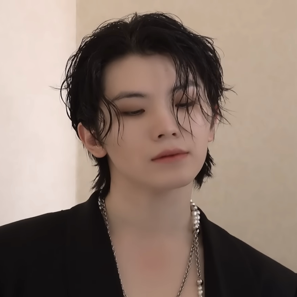 Latest photo of Woozi (SEVENTEEN)