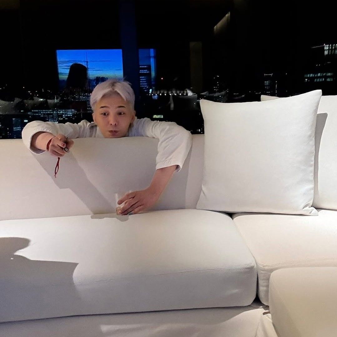 Recent activity shot of G-DRAGON (BIGBANG)