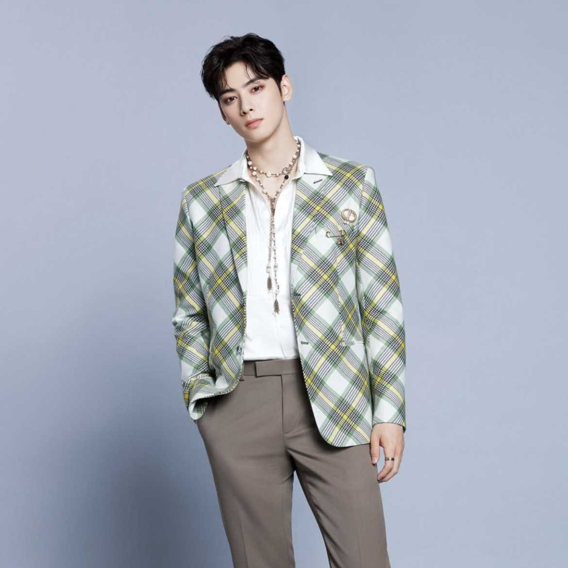 ASTROの舞台裏ショット