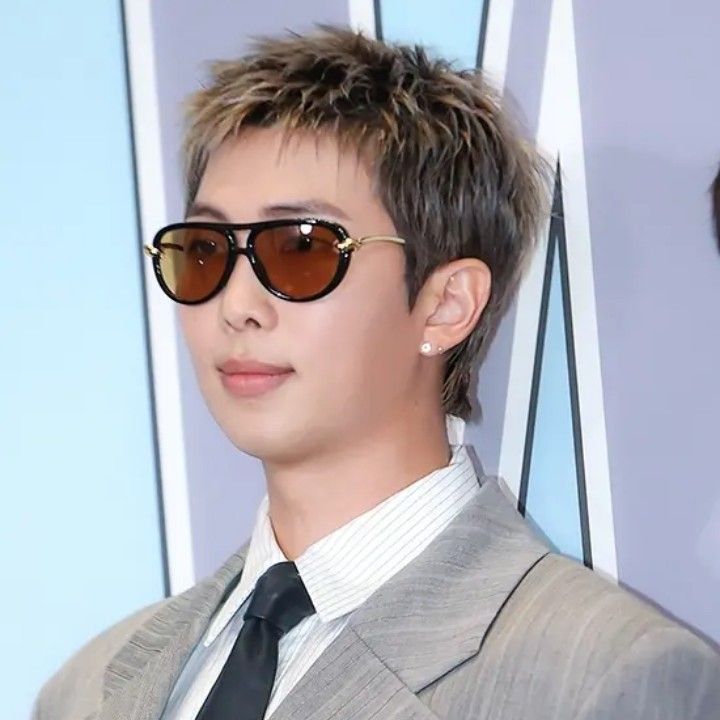 Behind-the-scenes cut of RM (BTS)