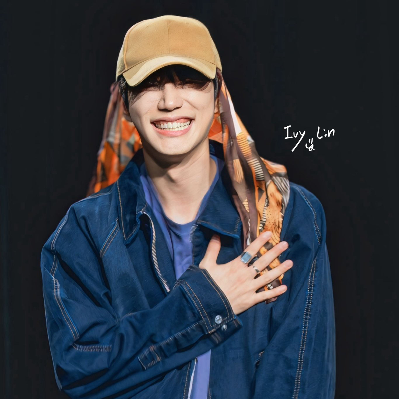 Behind-the-scenes cut of Lee Junyoung