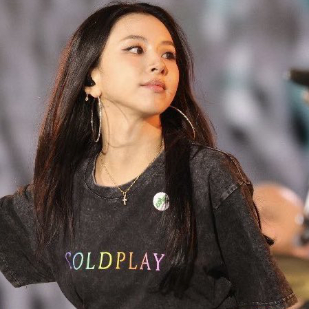 A moment captured by Chaeyoung (TWICE)'s fan