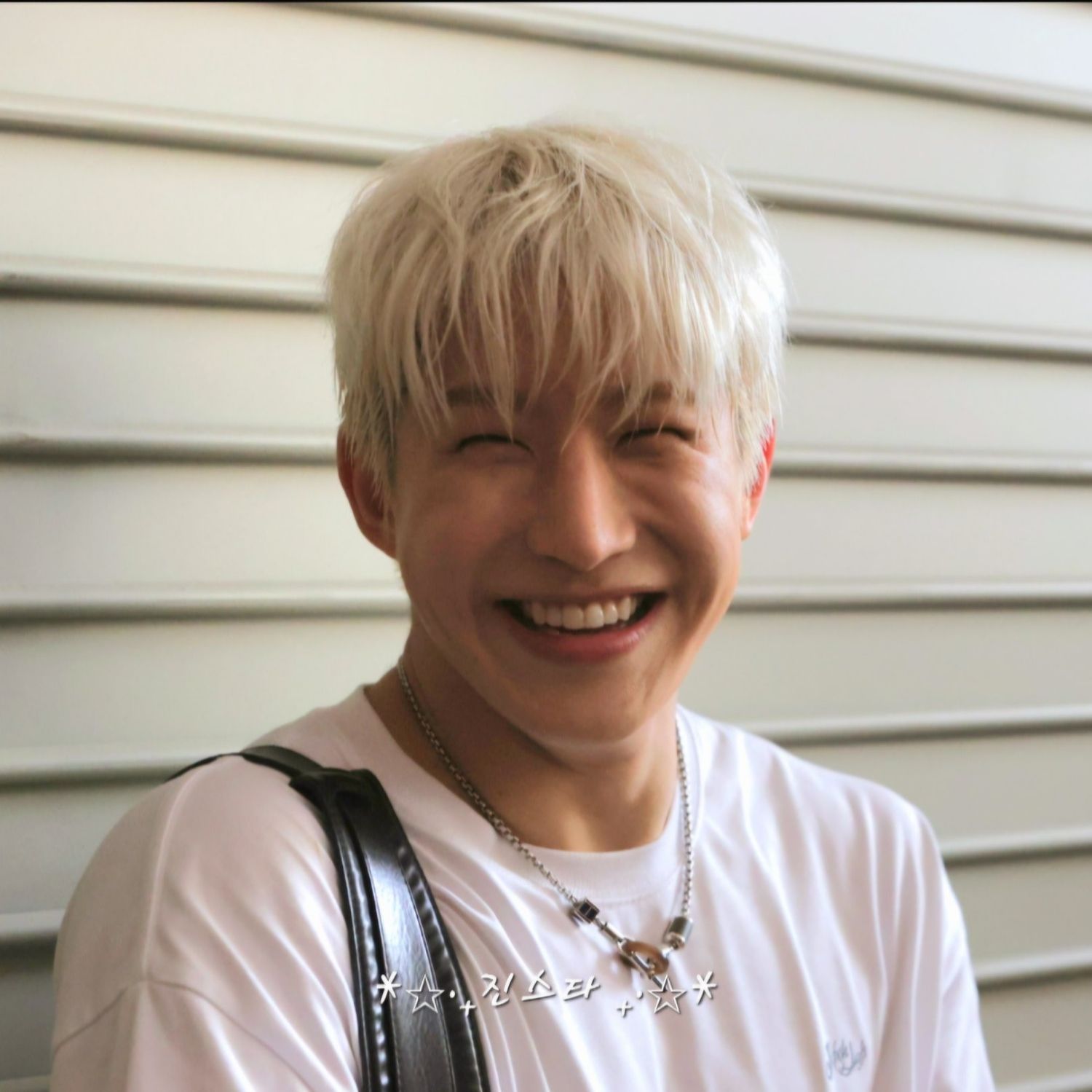Behind-the-scenes cut of Jinjin (ASTRO)