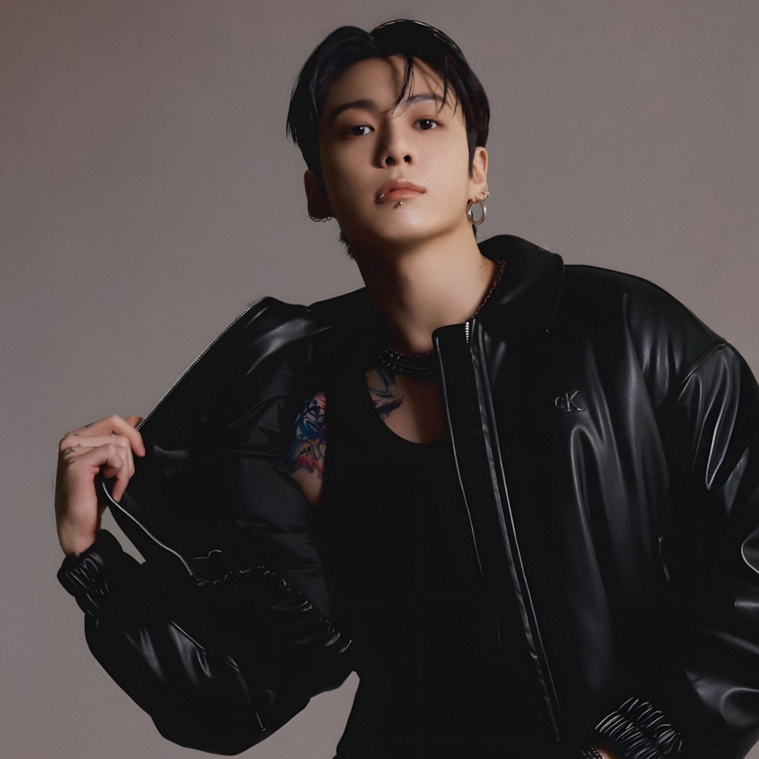 Foto aktivitas terbaru Jungkook (BTS)