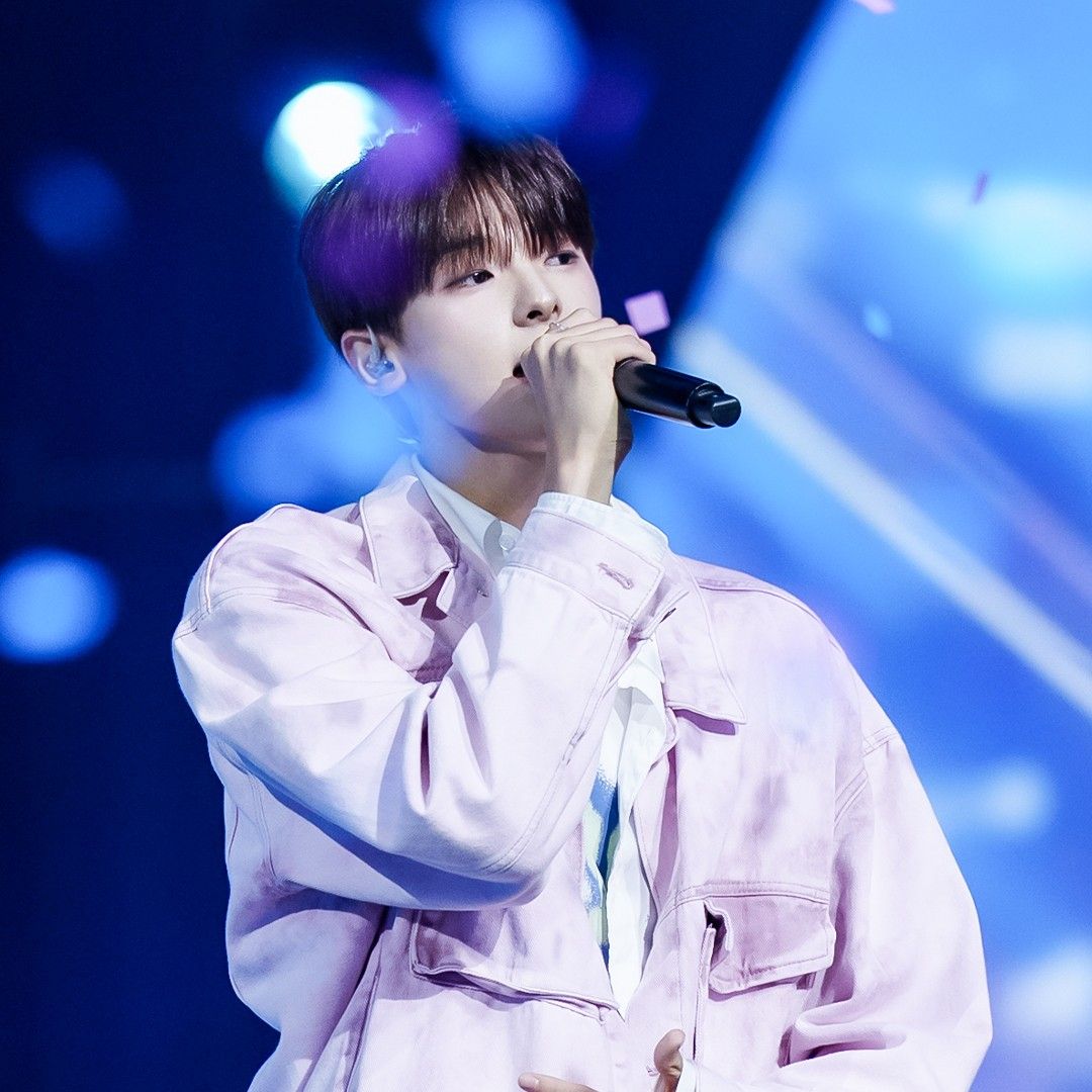 Latest photo of Kang Woojin