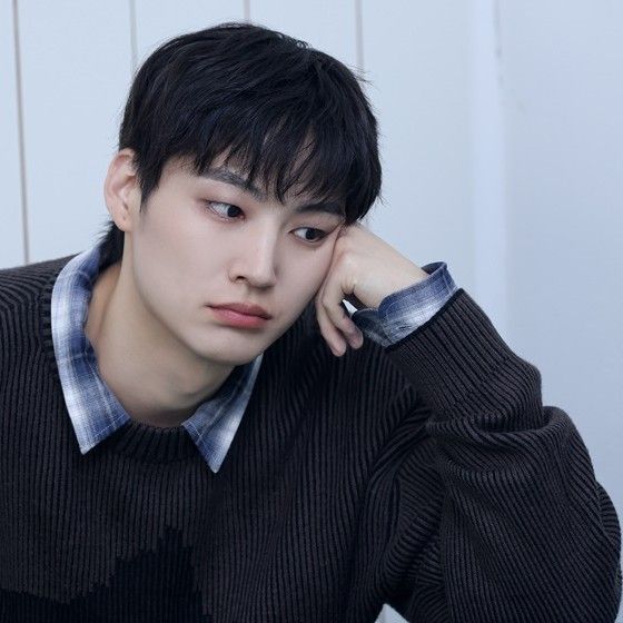 Latest photo of JAY B (GOT7)