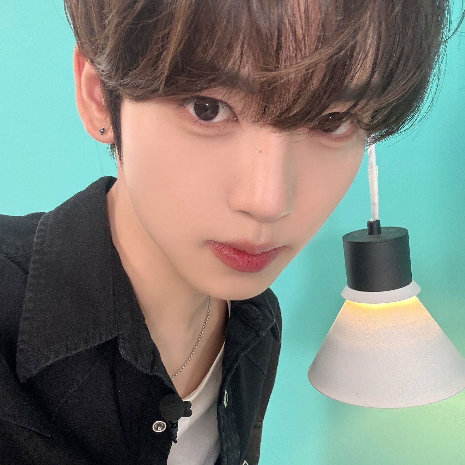 Recent activity shot of Han Yujin (ZEROBASEONE)