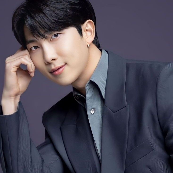 Behind-the-scenes cut of RM (BTS)