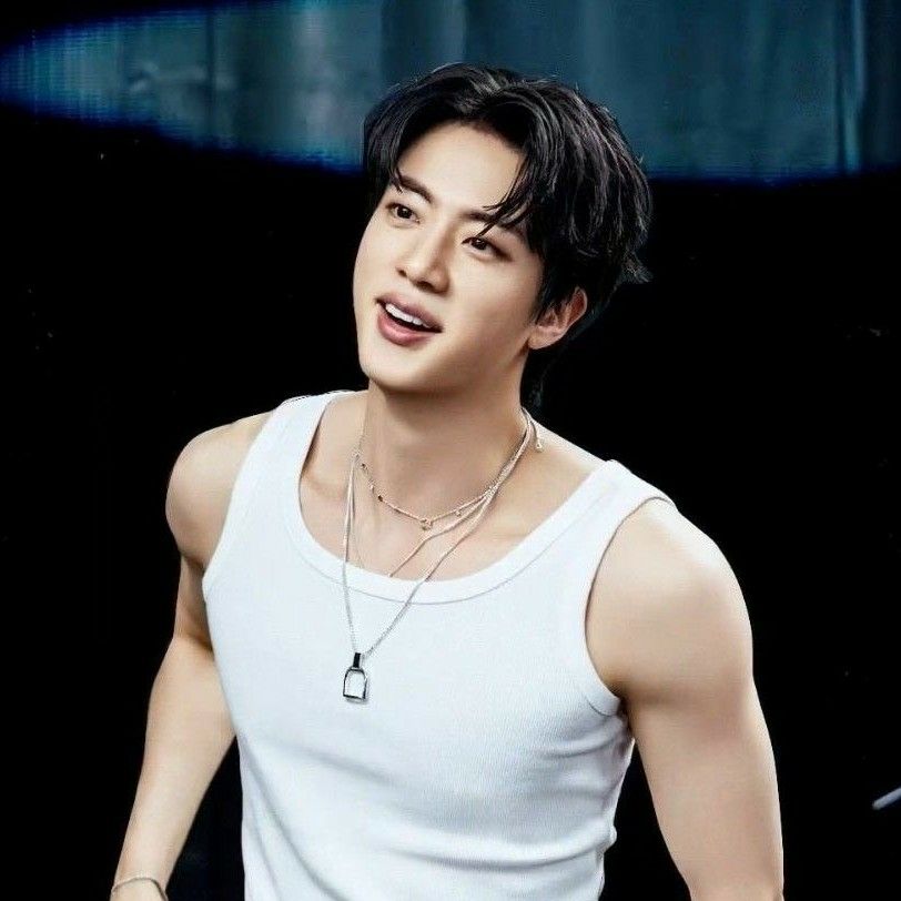 Latest photo of Jin (BTS)