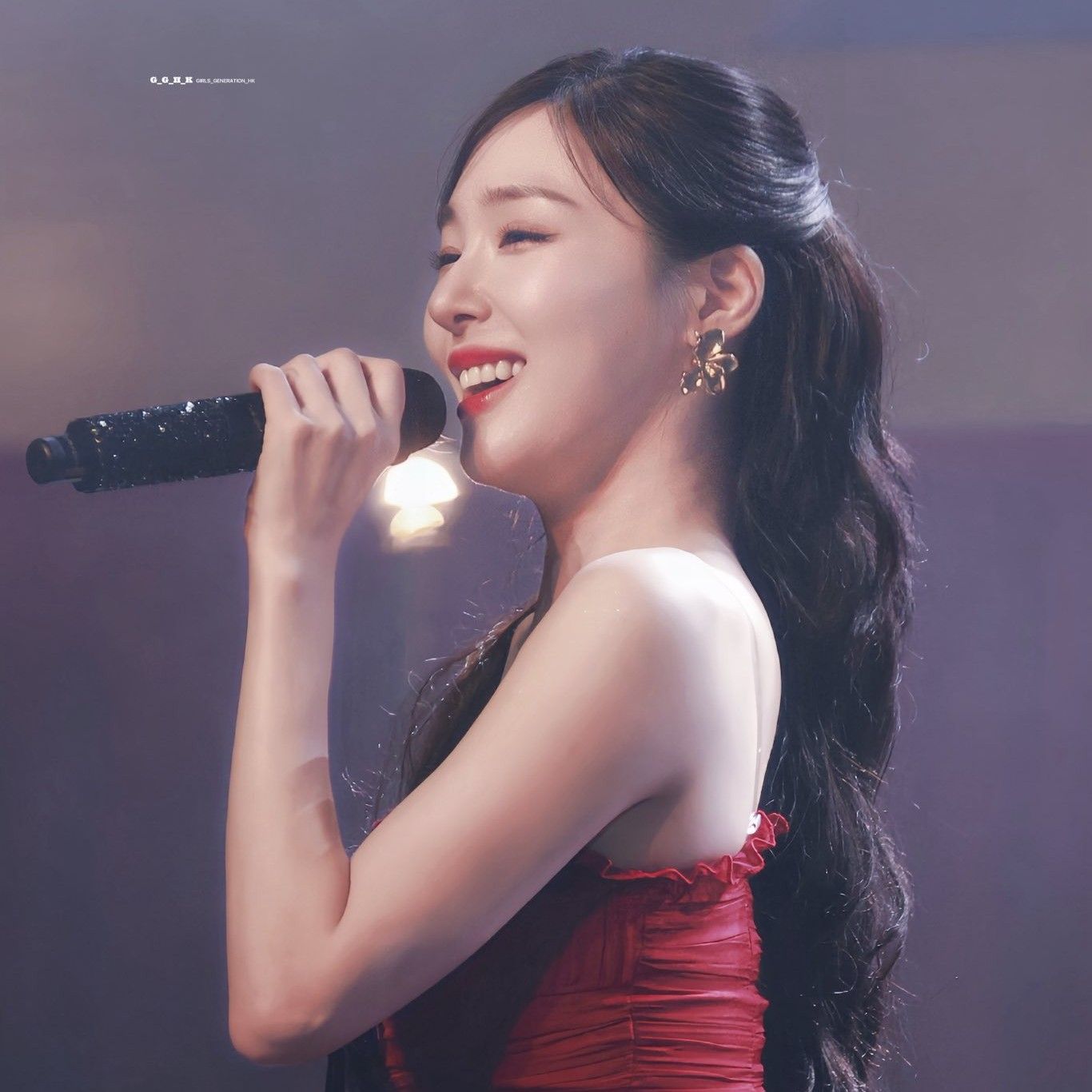 Behind-the-scenes cut of Tiffany Young (Girls' Generation)