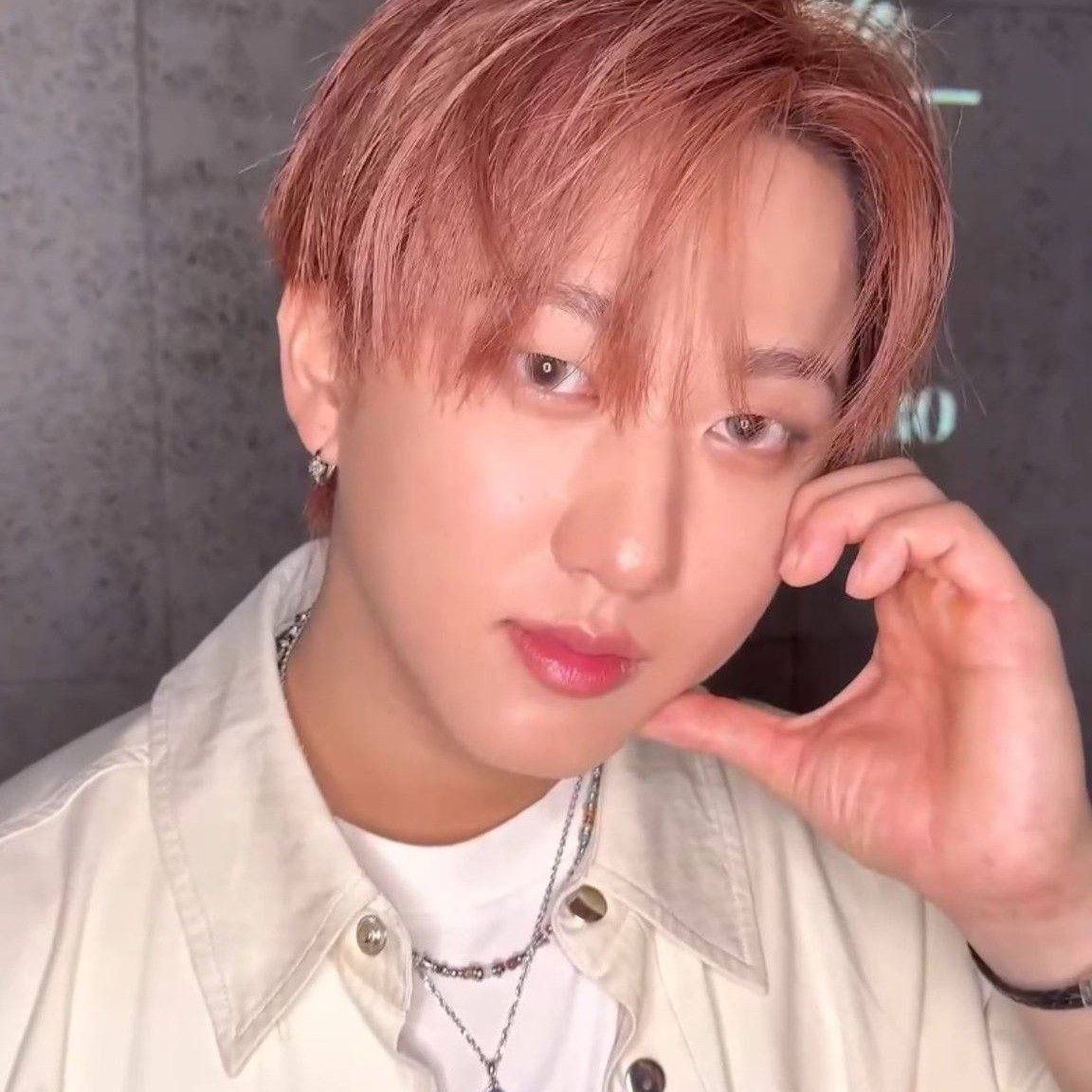 Behind-the-scenes cut of Stray Kids