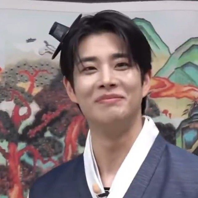 Latest photo of MJ (ASTRO)