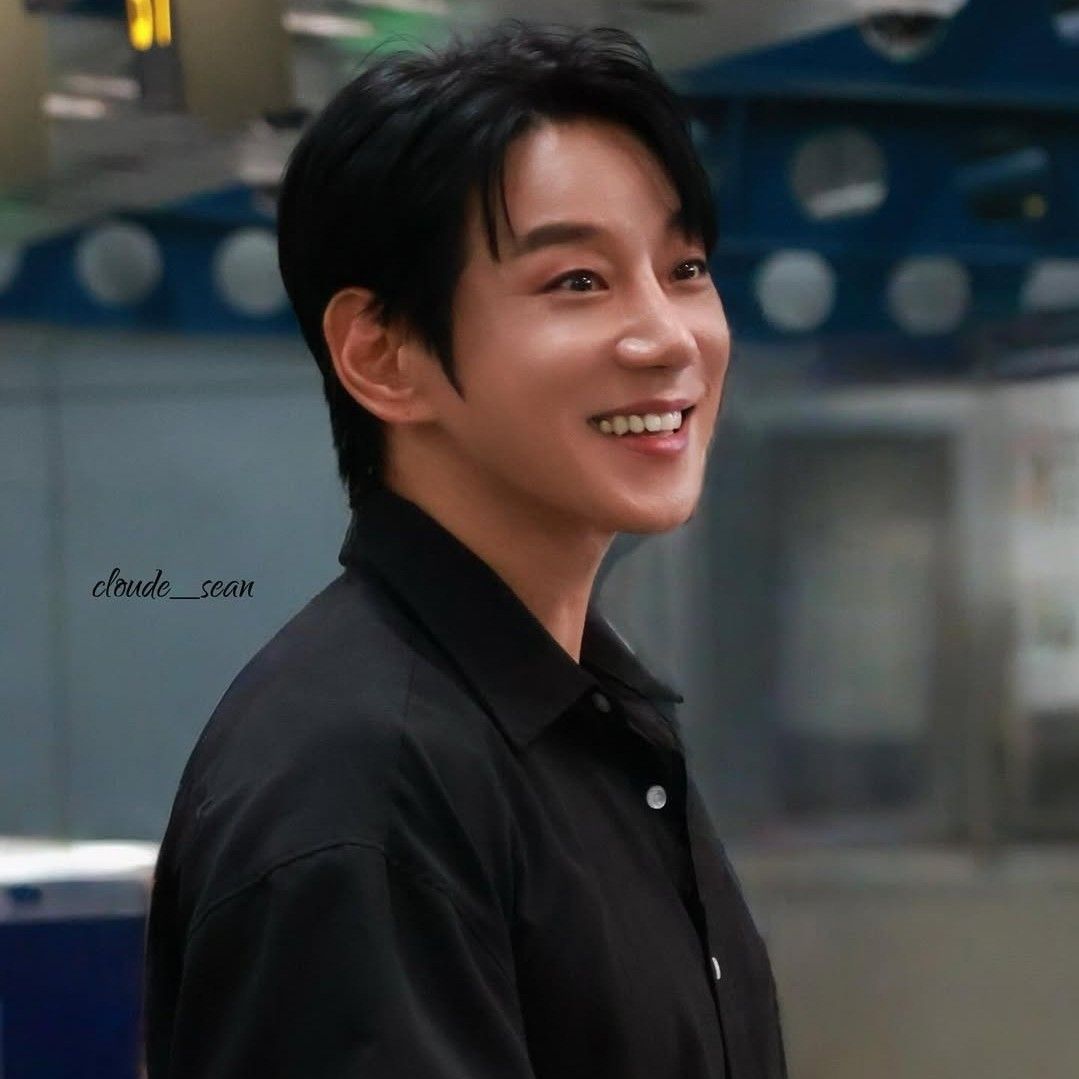 Behind-the-scenes cut of Hwang Chiyeol