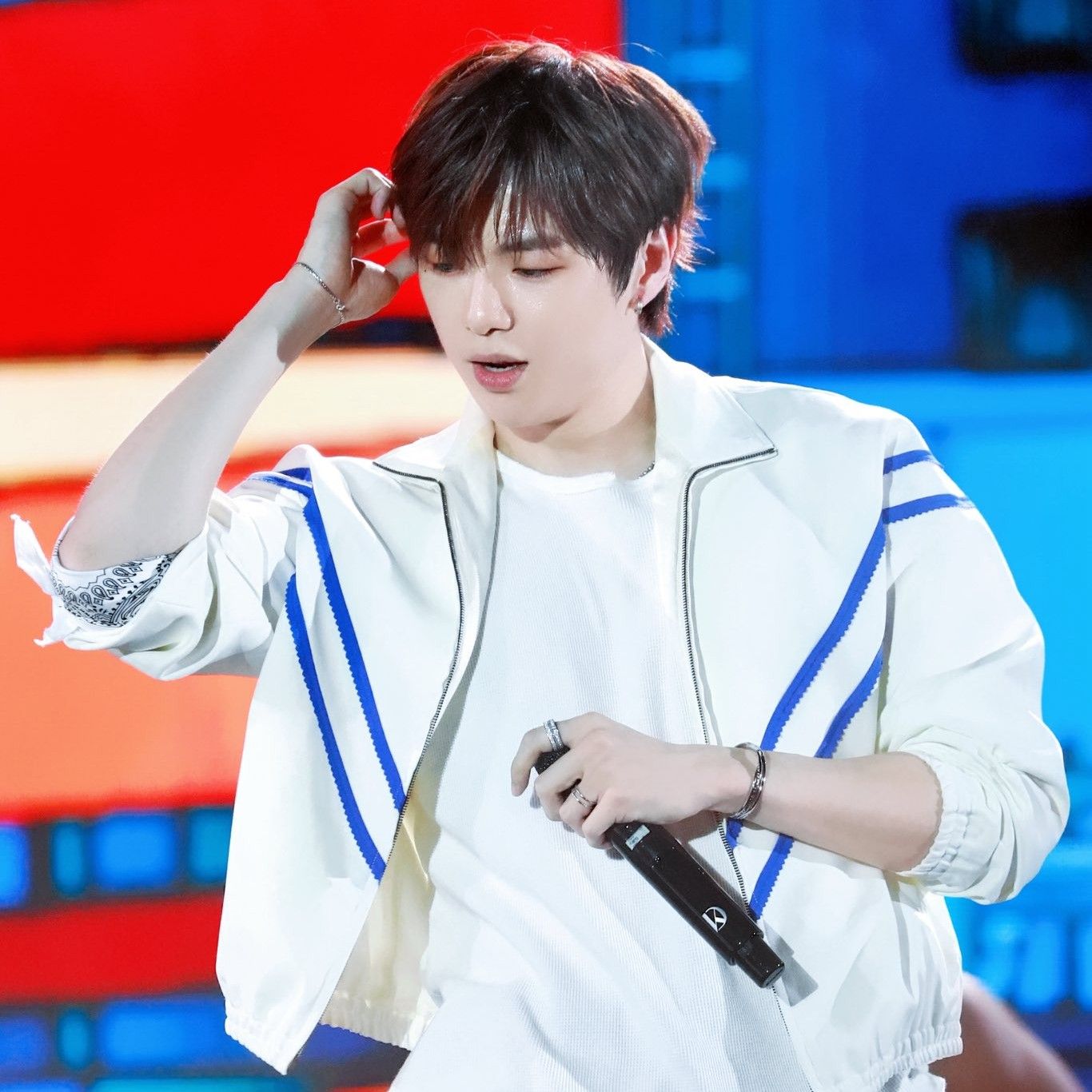 Latest photo of Kang Daniel